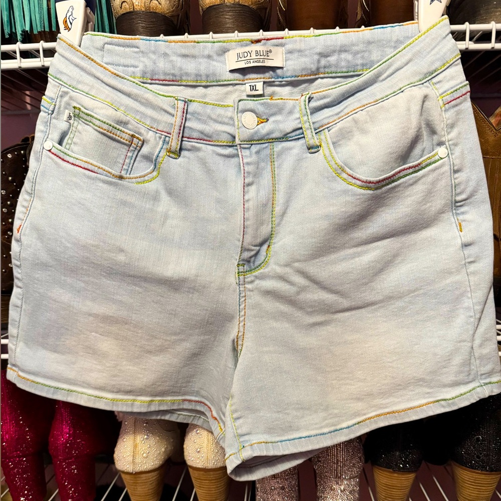 Judy Blue NWOT jean shorts, 1XL (14/16)
